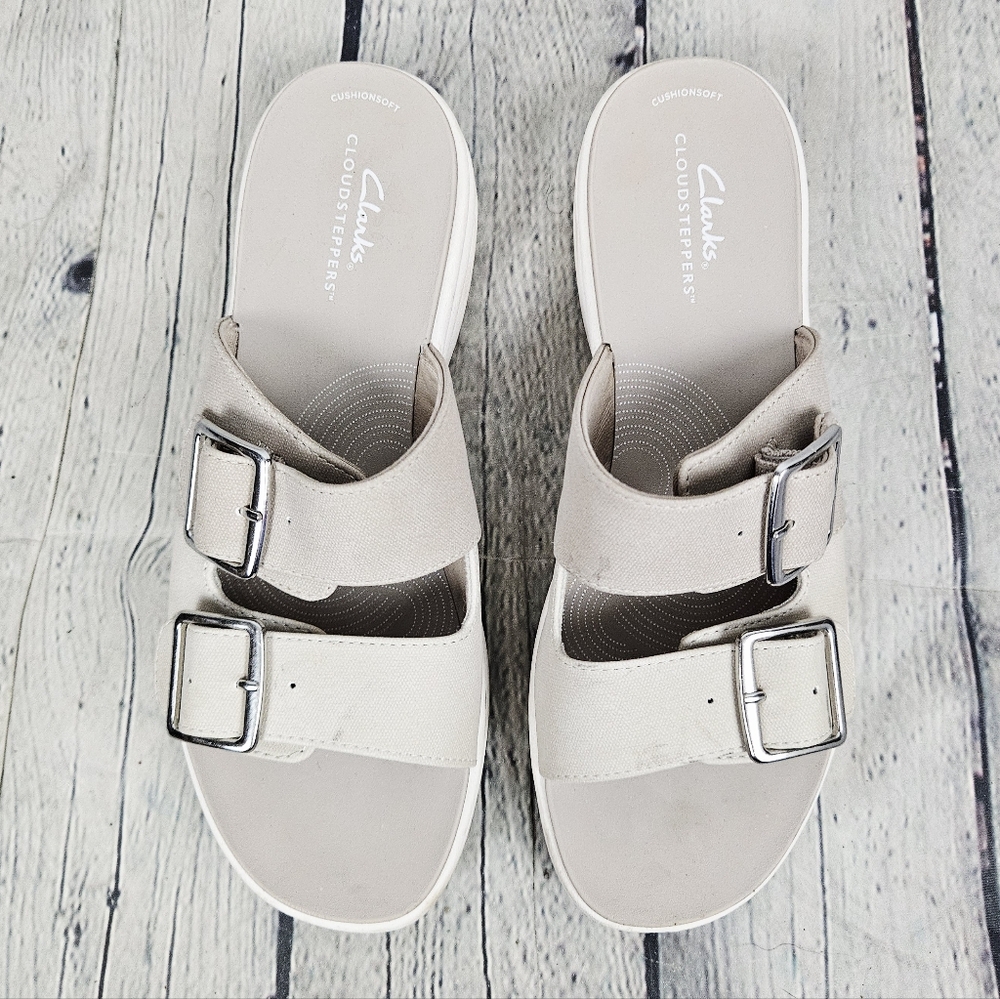 CLARKS | Cloudsteppers platform slipon open toe buckle detail comfort sandals